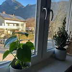 Alpenblick - Zentralgelegene 2-zimmer-wohnung Apartamento